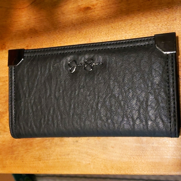 New JESSICA SIMPSON wallet - Picture 1 of 3